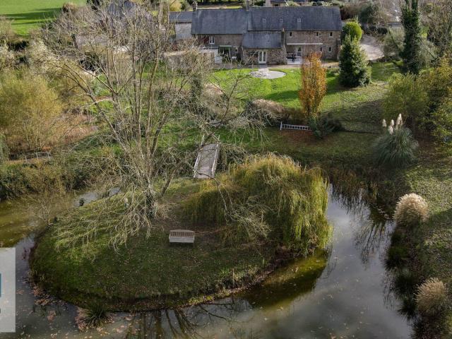 Maison 7 pièces 241 m²