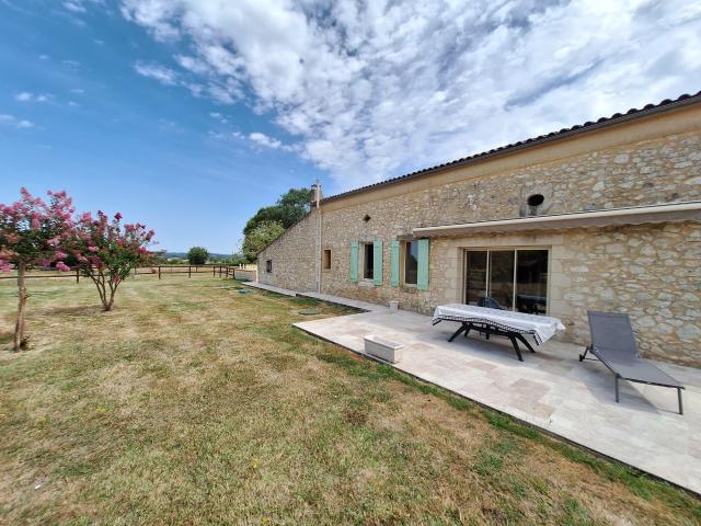 Maison 7 pièces 241 m²