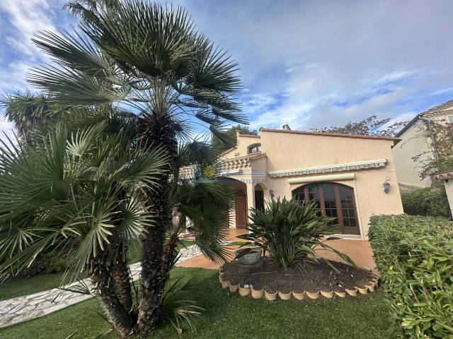 Maison 7 pièces 241 m²