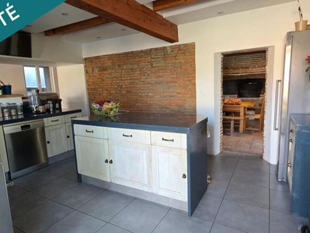 Maison 7 pièces 241 m²