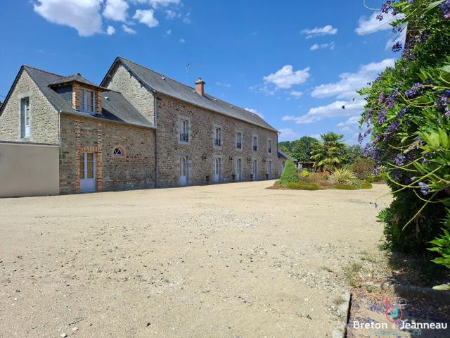 Maison 7 pièces 242 m²