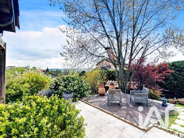 Maison 7 pièces 255 m²