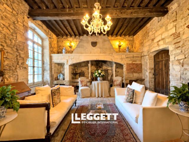 Maison 8 pièces 255 m²