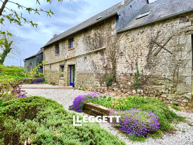 Maison 7 pièces 256 m²