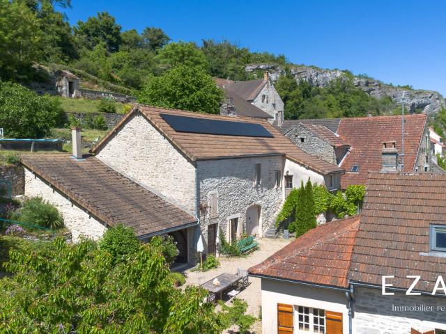 Maison 7 pièces 258 m²