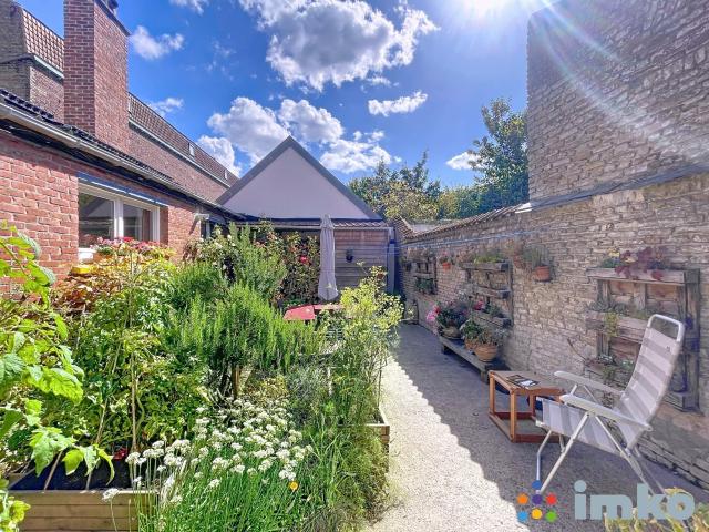 Maison 7 pièces 259 m²