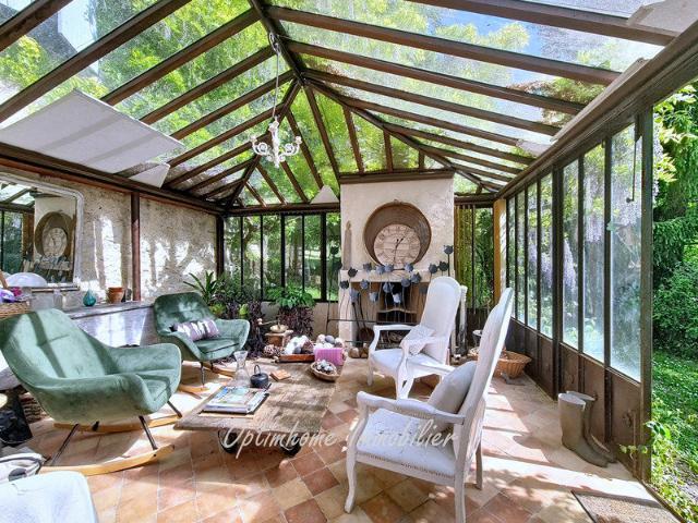 Maison 7 pièces 237 m²
