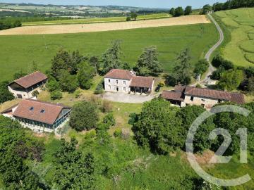 Maison 7 pièces 259 m²