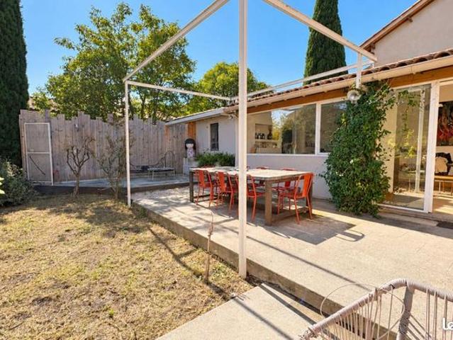 Maison 7 pièces 250 m²