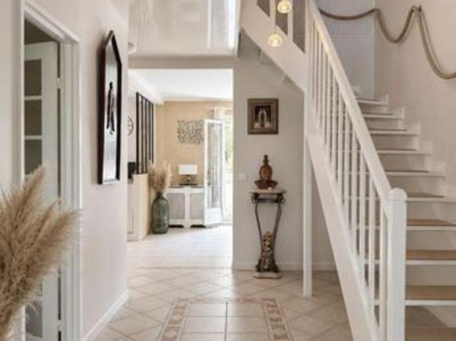 Maison 7 pièces 250 m²
