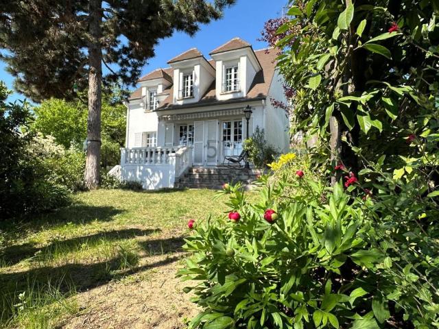 Maison 7 pièces 250 m²