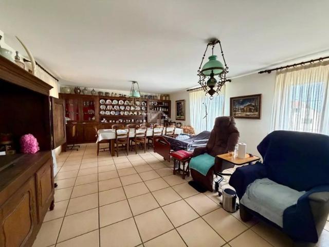 Maison 7 pièces 250 m²