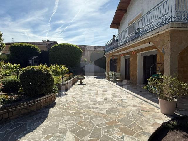 Maison 7 pièces 250 m²