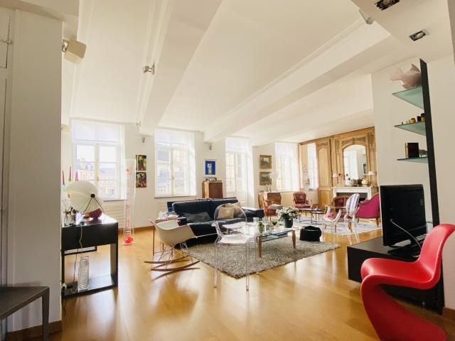 Maison 7 pièces 250 m²