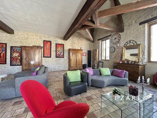 Maison 7 pièces 271 m²