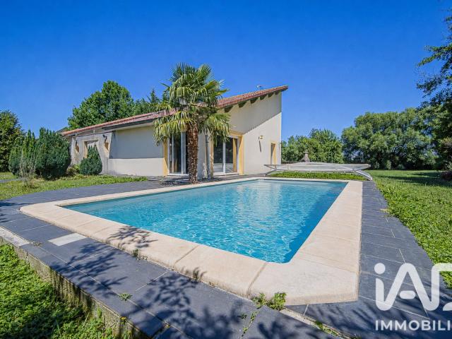 Maison 7 pièces 250 m²