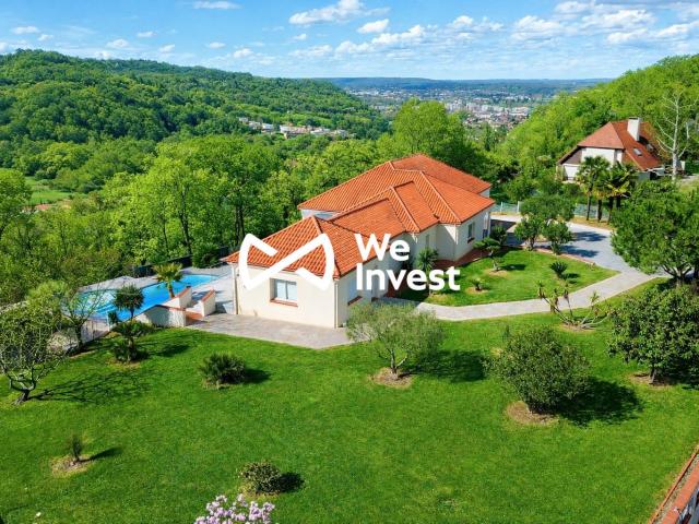 Maison 7 pièces 250 m²