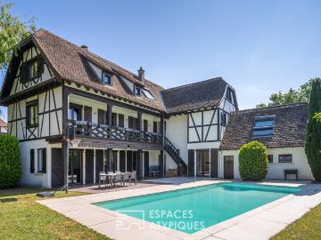 Maison 7 pièces 250 m²