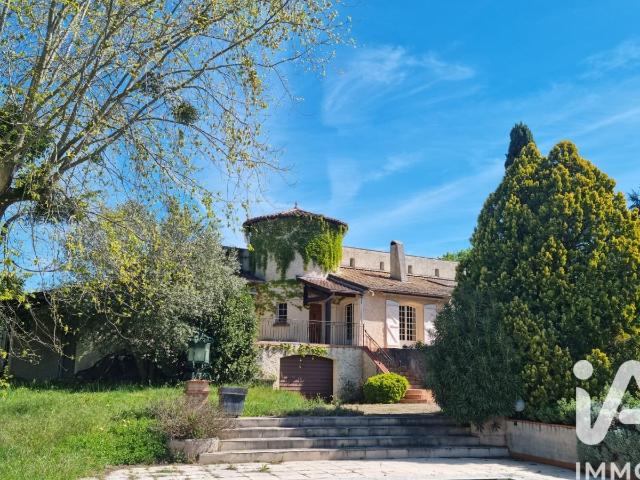 Maison 7 pièces 250 m²