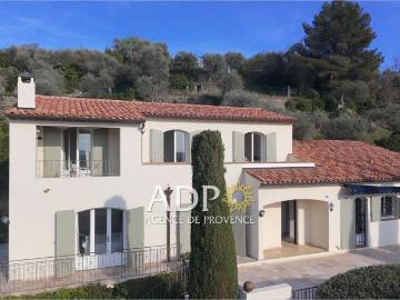 Maison 7 pièces 250 m²