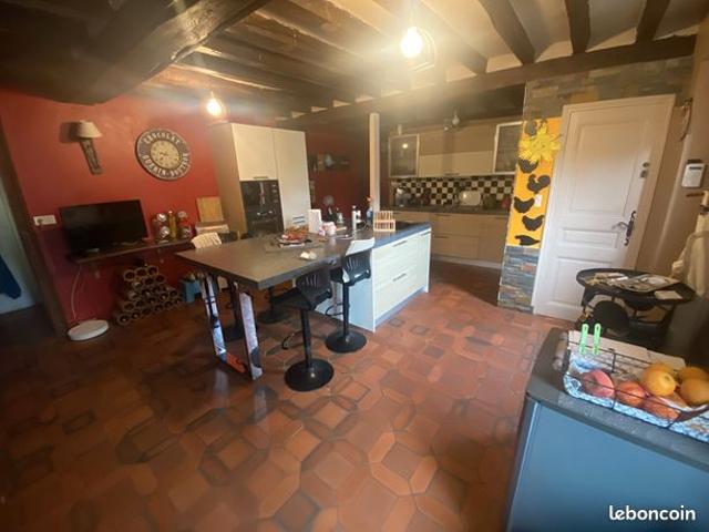 Maison 7 pièces 250 m²