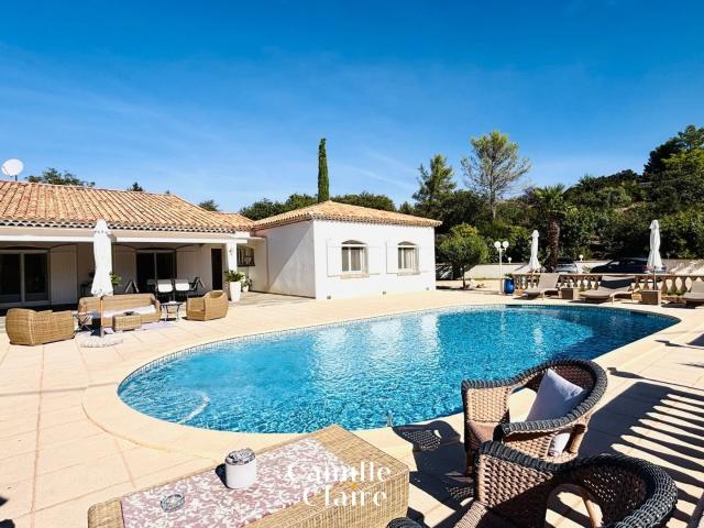 Maison 7 pièces 250 m²