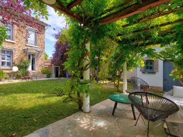 Maison 7 pièces 250 m²