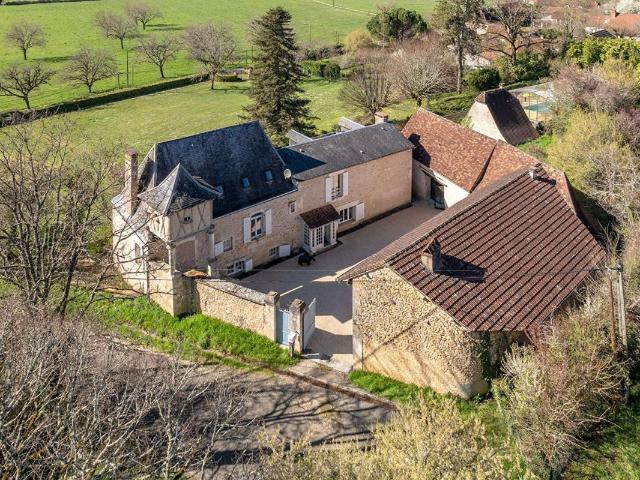Maison 7 pièces 250 m²