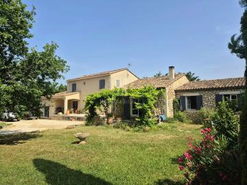 Maison 7 pièces 250 m²