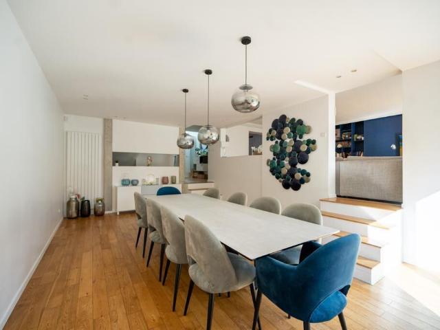 Maison 7 pièces, 250 m² à louer à Enghien les Bains 95880