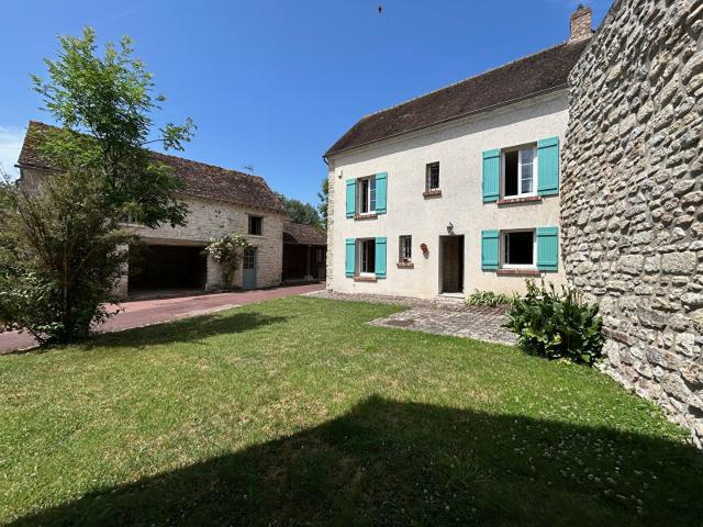 Maison 7 pièces 252 m²
