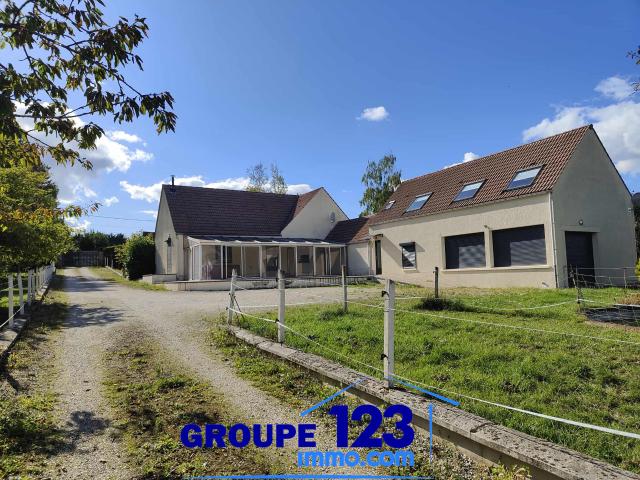 Maison 7 pièces 253 m²