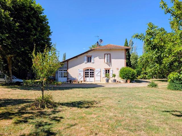 Maison 7 pièces 253 m²
