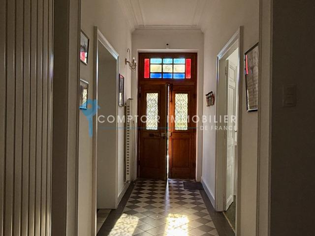 Maison 7 pièces 264 m²