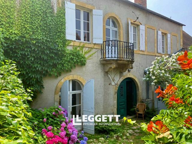 Maison 7 pièces 264 m²