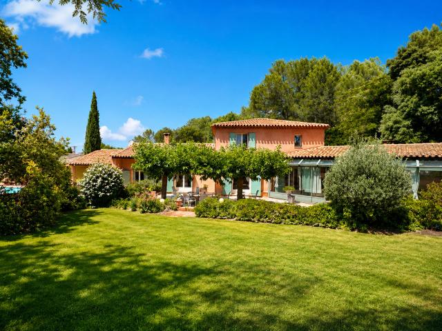 Maison 7 pièces 264 m²