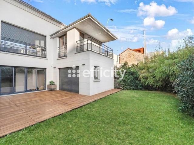 Maison 7 pièces 264 m²
