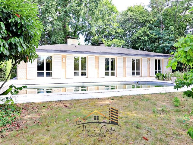 Maison 7 pièces 265 m²