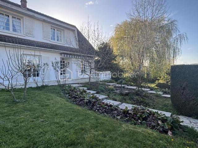 Maison 7 pièces 265 m²
