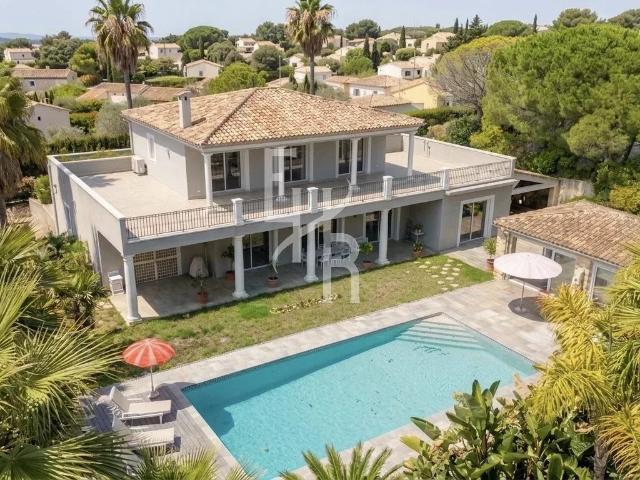 Maison 6 pièces 265 m²