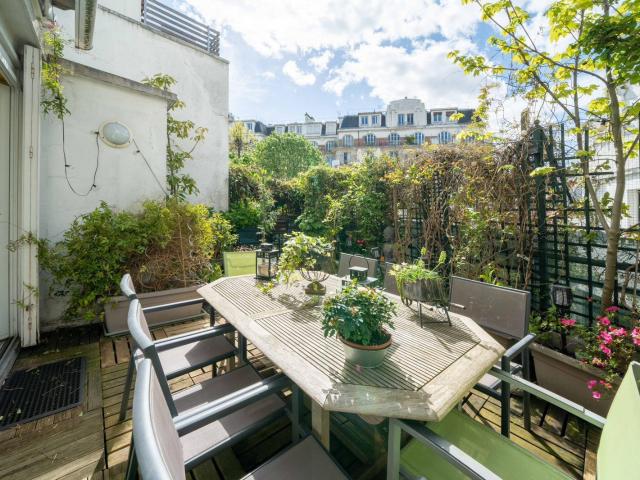 Maison 7 pièces 265 m²