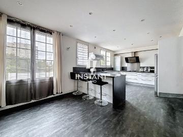 Maison 7 pièces 266 m²
