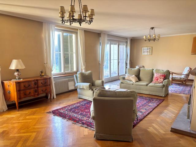 Maison 7 pièces 266 m²
