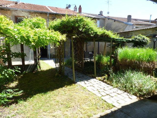 Maison 7 pièces 266 m²