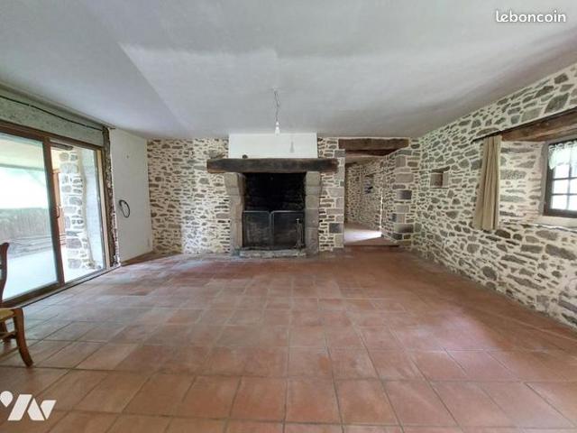 Maison 7 pièces 266 m²