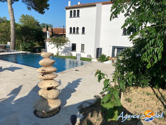 Maison 7 pièces 267 m²