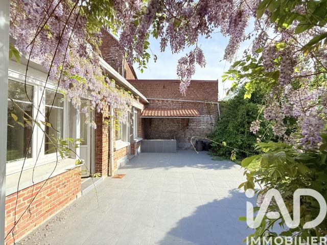 Maison 7 pièces 267 m²