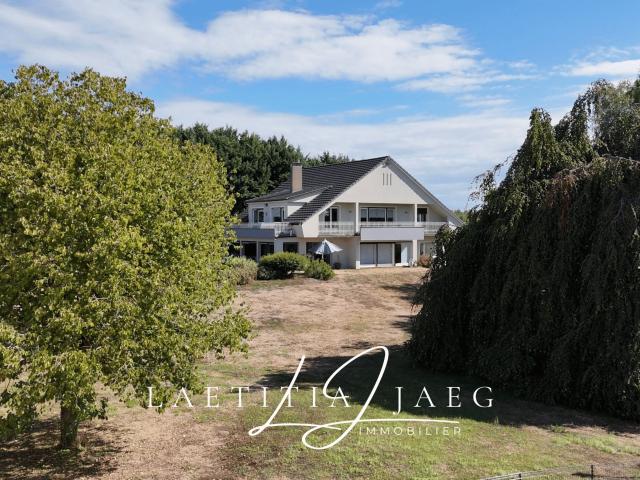 Maison 7 pièces 269 m²