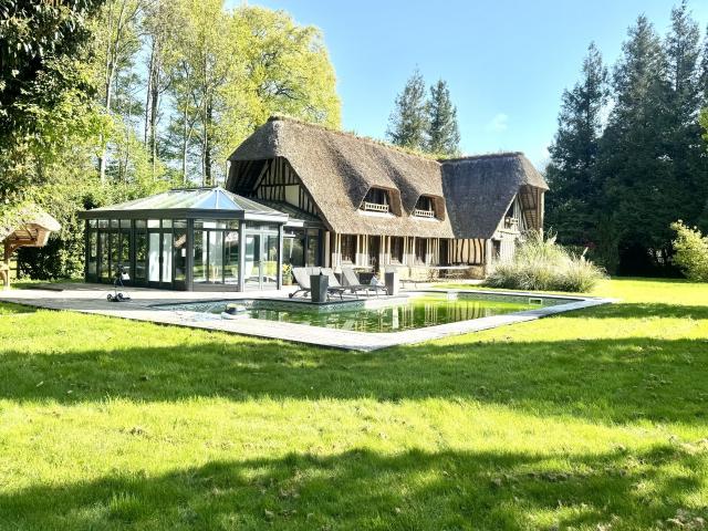 Maison 7 pièces 260 m²