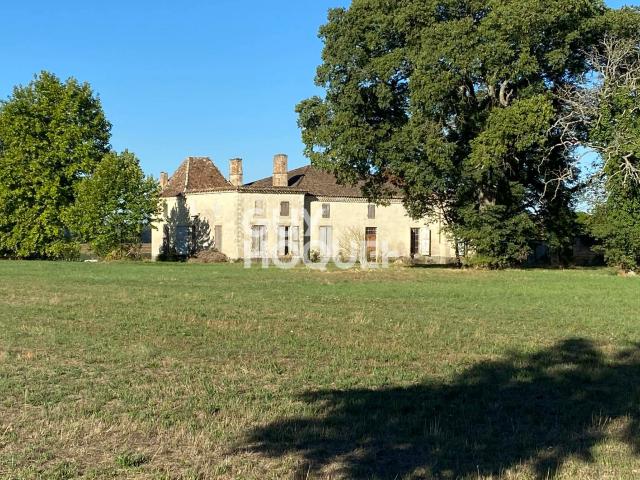 Maison 7 pièces 260 m²